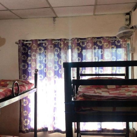 Care Dormitory Mumbai Eksteriør bilde